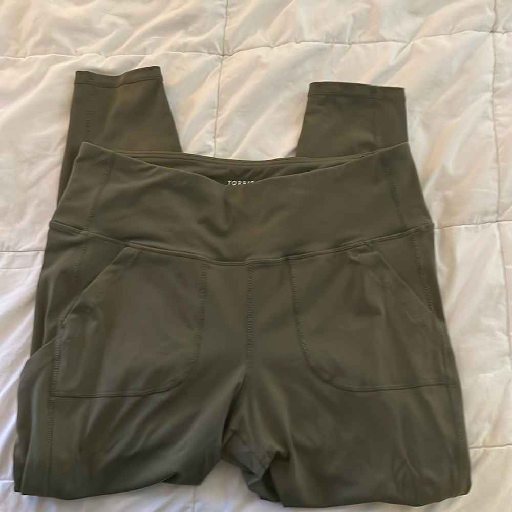 Performance Core Full Length Active Legging With Side Pockets